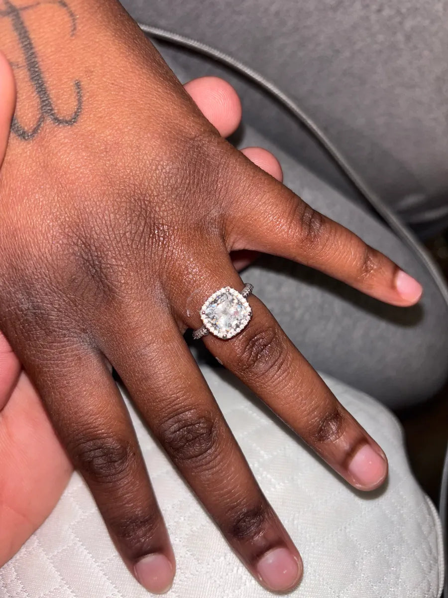 Aurora Round Halo Moissanite Ring