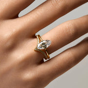 Elara Chevron Pavé Band
