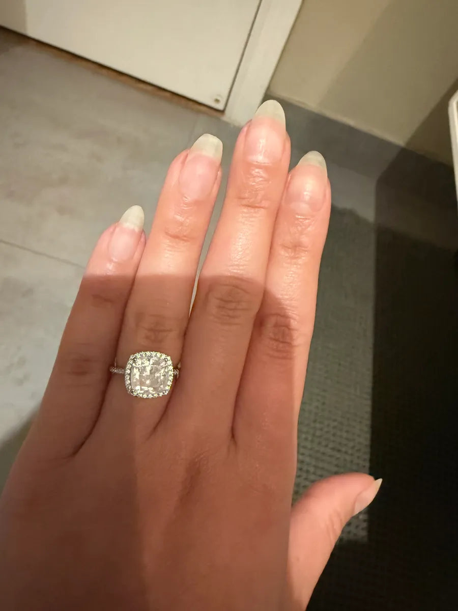 Aurora Round Halo Moissanite Ring